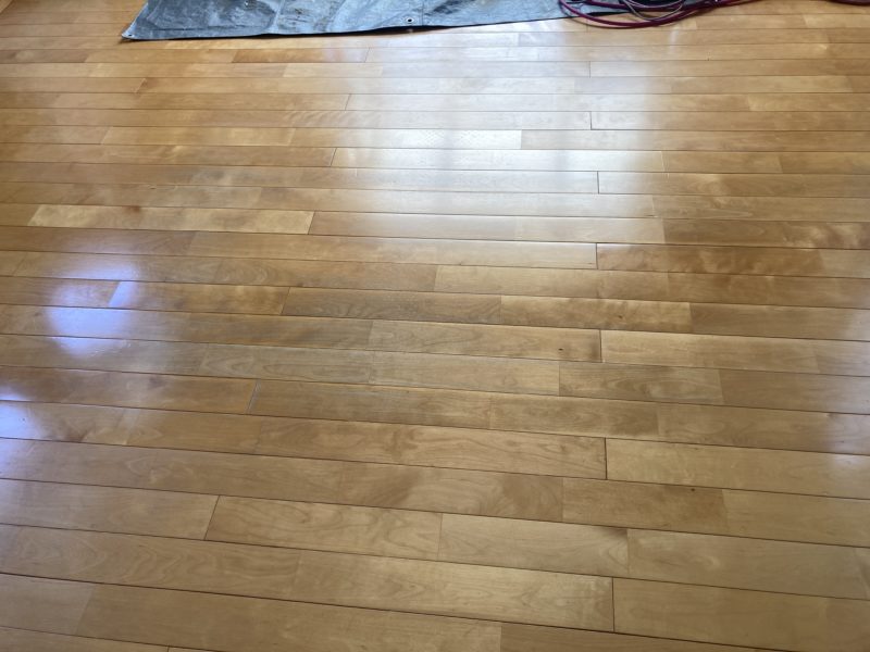 22-18 メイプルフロアー塗装補修