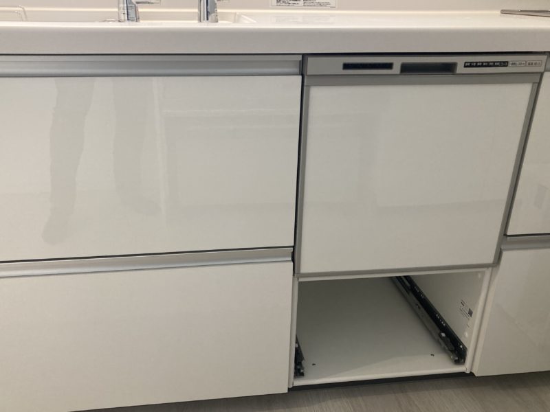 22-117 キッチン背板　割れ補修