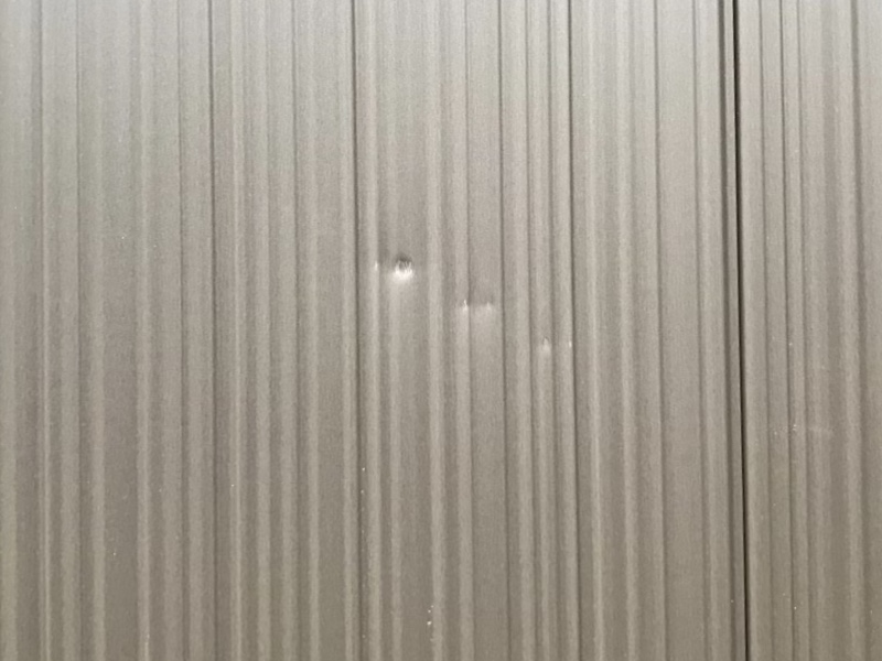 22-72 外壁 ガルバリウム鋼板 へこみ補修