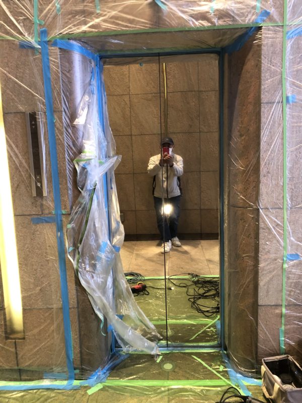 22-93 鏡面ステンレス キズ消し 研磨補修 エレベーター