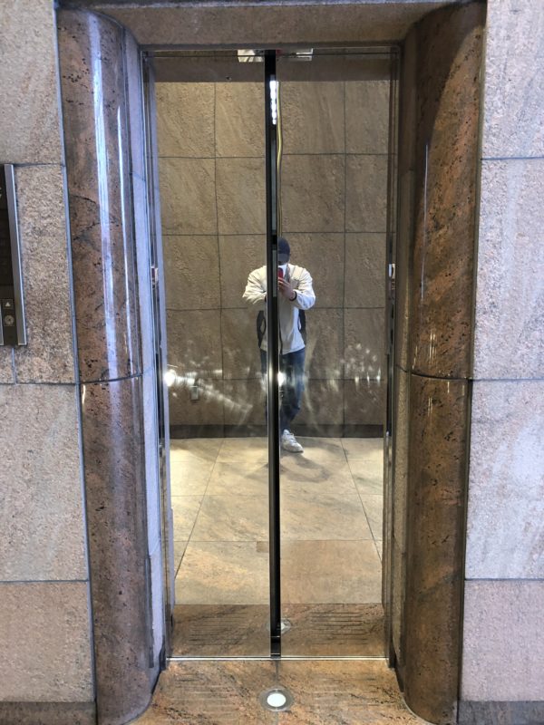 22-93 鏡面ステンレス キズ消し 研磨補修 エレベーター