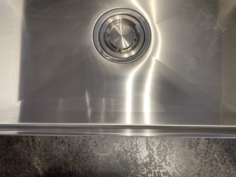 22-114 ステンレスシンク すり傷補修