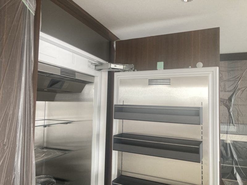 22-37 扉 ビス穴補修