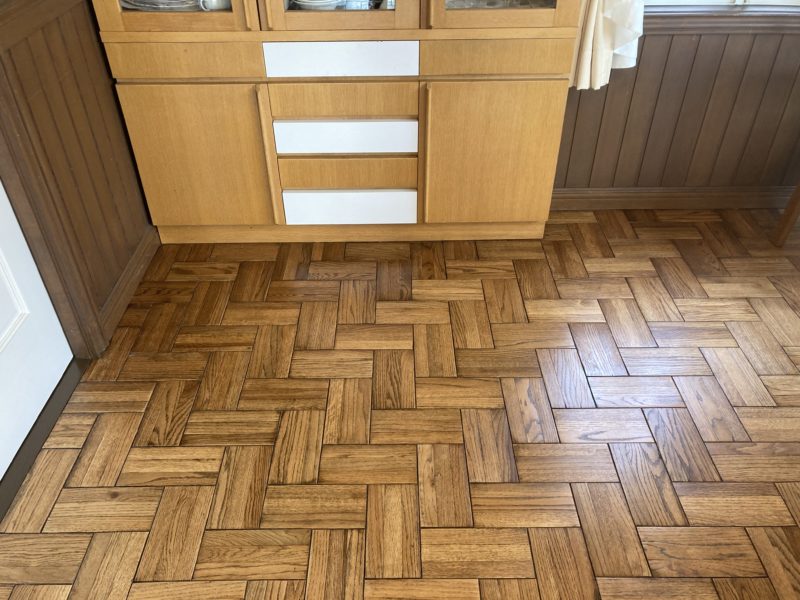 22-98 フロアー 色あせ 色修正 再塗装