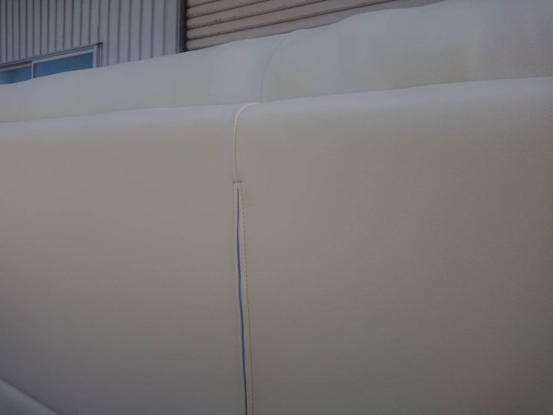 22-16 ソファー破れ補修