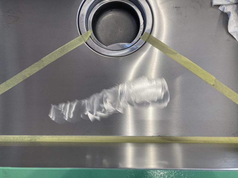 22-114 ステンレスシンク すり傷補修