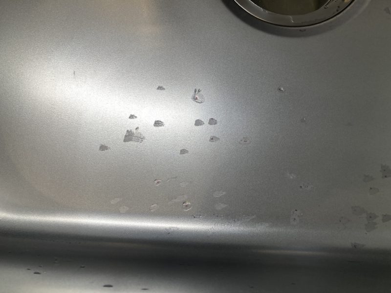 23-09 ステンレスシンクのサビ除去