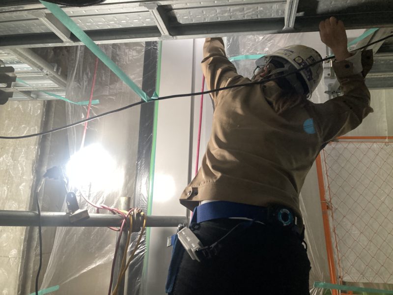 23-20 パネル色替え塗装