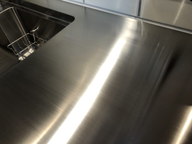 23-10 ステンレスキッチン天板 へこみ補修