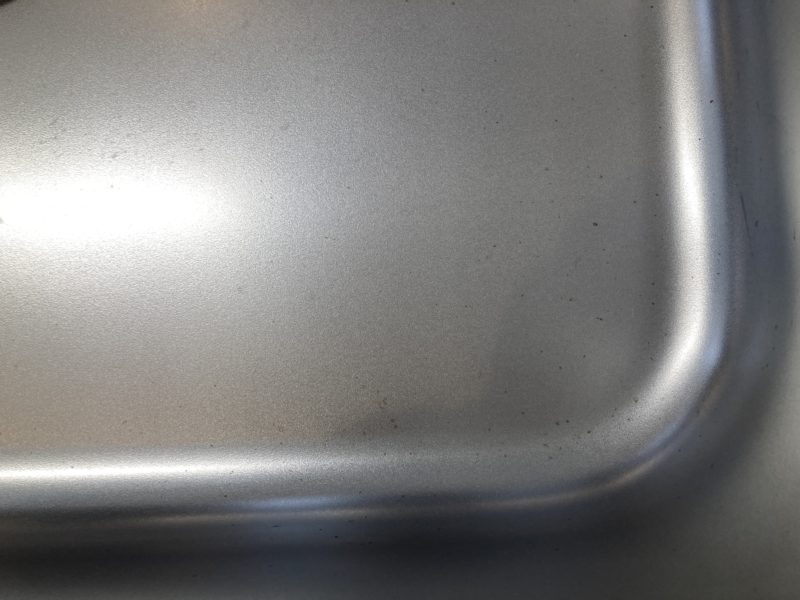 23-09 ステンレスシンクのサビ除去