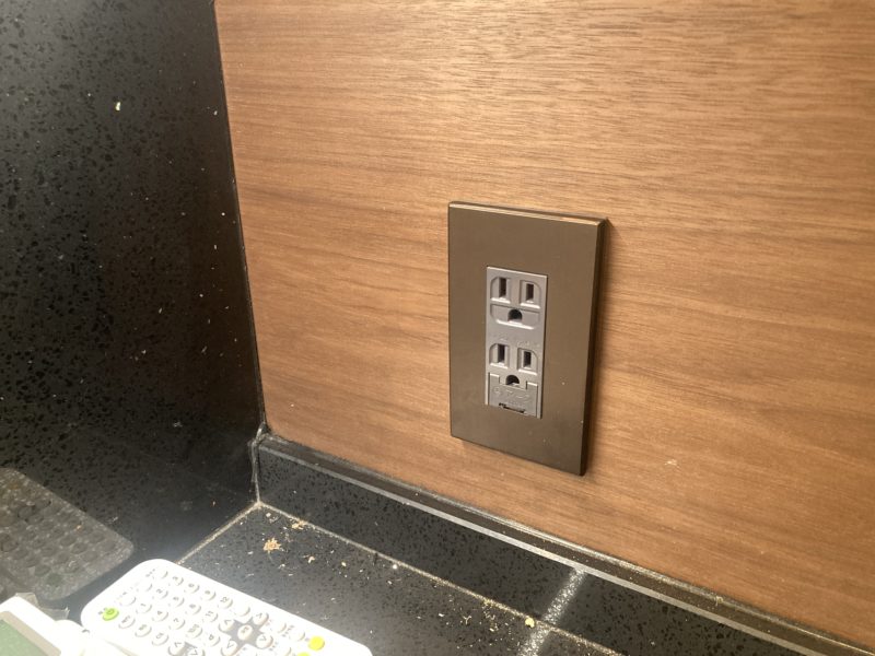 23-16 パネル継ぎ目補修