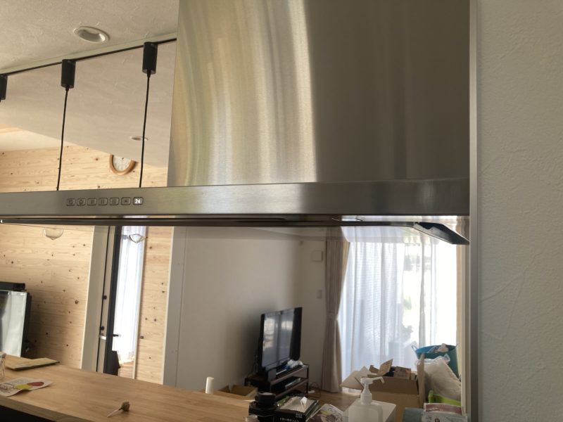 23-61 ステンレス レンジフード すり傷補修