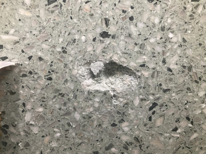 23-58 テラゾー石 割れ修復