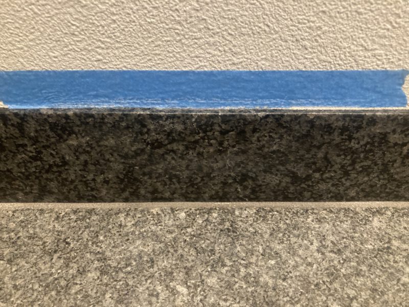 23-111 御影石 欠け補修