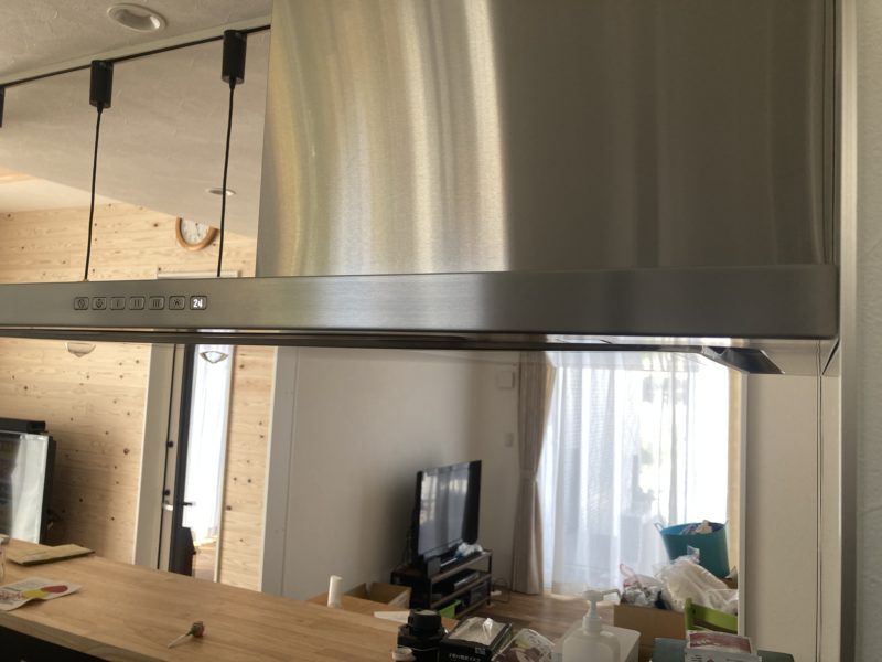 23-61 ステンレス レンジフード すり傷補修