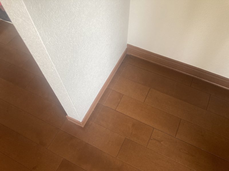 23-62 フロアーキズ補修