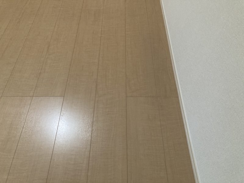 23-55 フロアー シミ補修