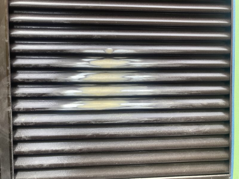 23-119 雨戸へこみ補修 下地作成