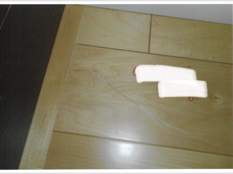 24-18 フロアーキズ補修