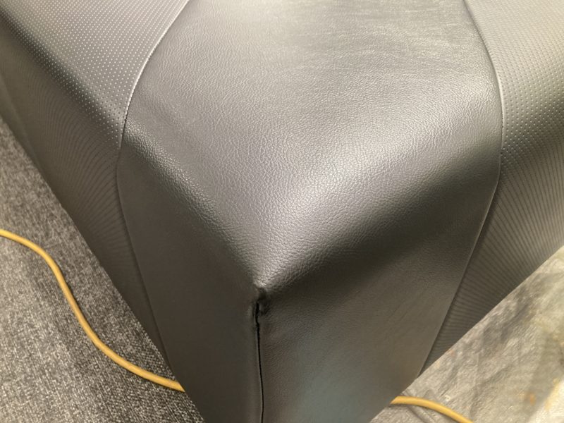 24-16 合皮ソファー キズ補修