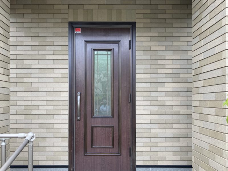 24-05 木製 玄関ドア 色補修