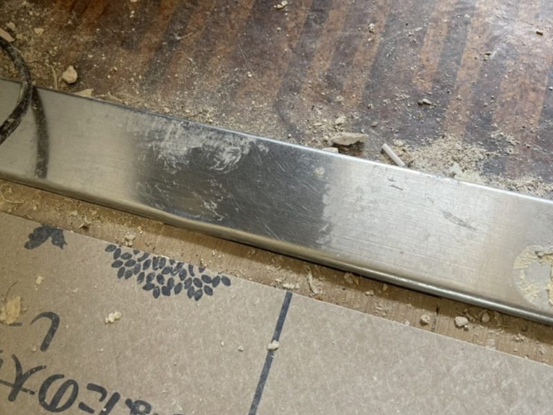 23-04 ステンレス框 へこみ補修