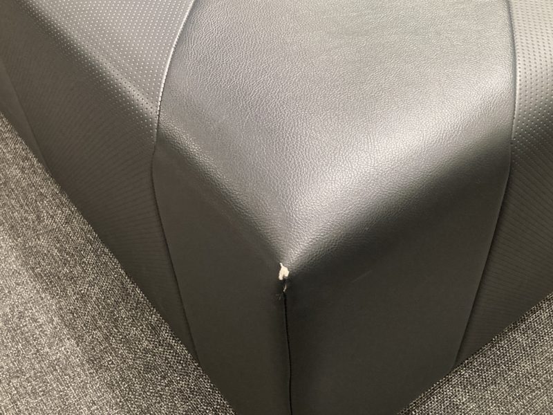 24-16 合皮ソファー キズ補修