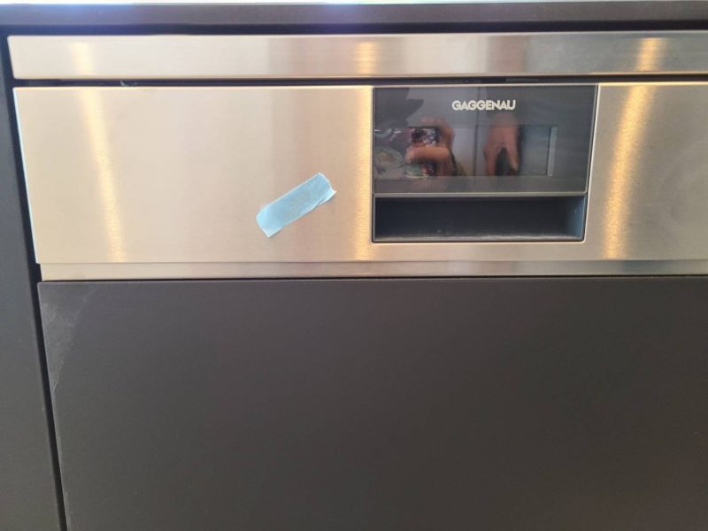 24-47　ガゲナウ 食洗機 キズ補修