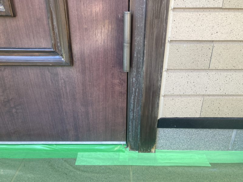 24-05 木製 玄関ドア 色補修