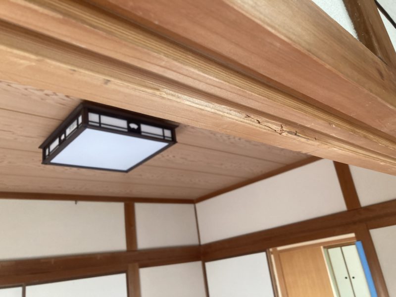 24-31 和室 鴨居 欠け補修
