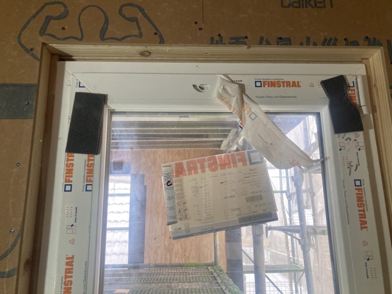 24-72 樹脂サッシ 割れ補修