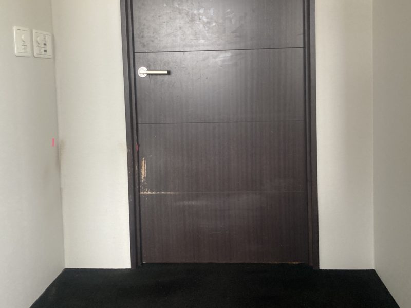 24-56 ドアキズ補修