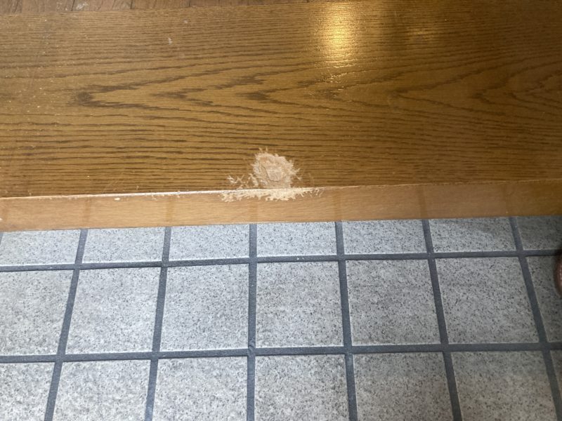 24-62 玄関框 キズ補修