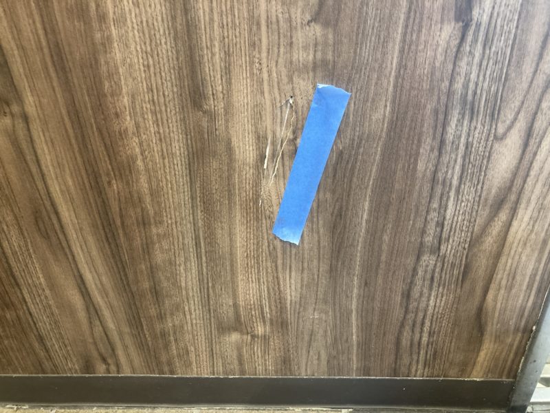 24-75 木製パネル キズ補修