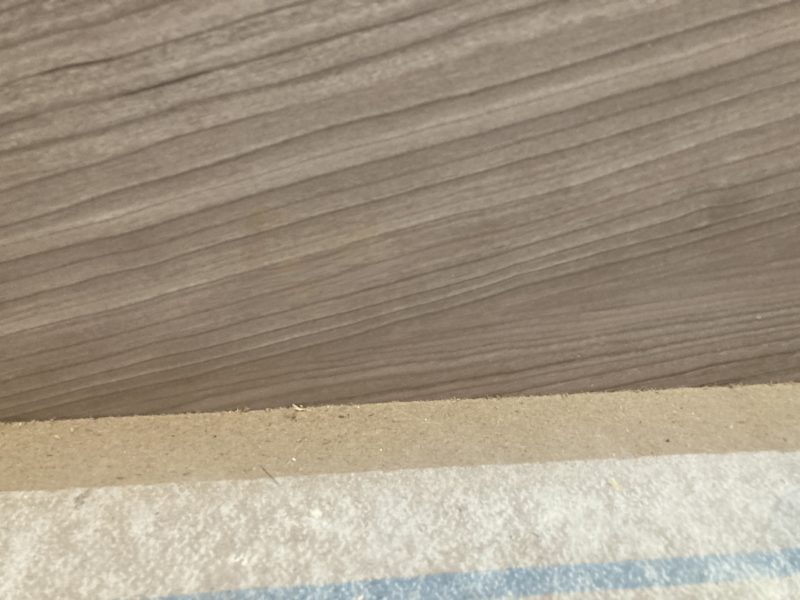 24-90 階段 側板 キズ補修