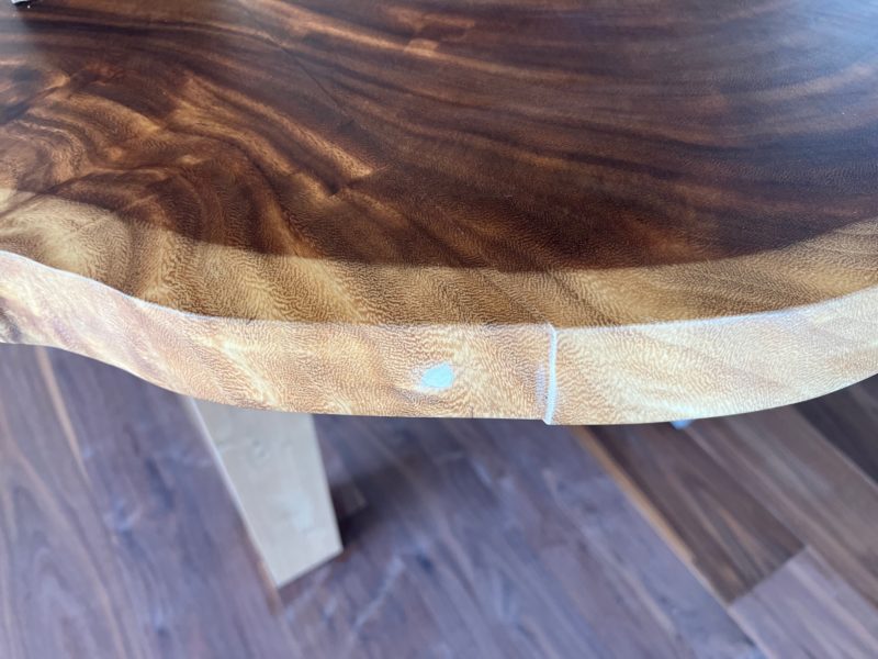 24-89 無垢 カウンター埋木補修