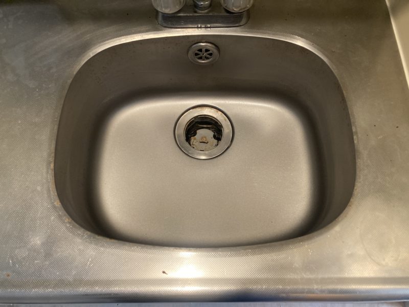 24-109 シンク 水漏れ 塗装補修