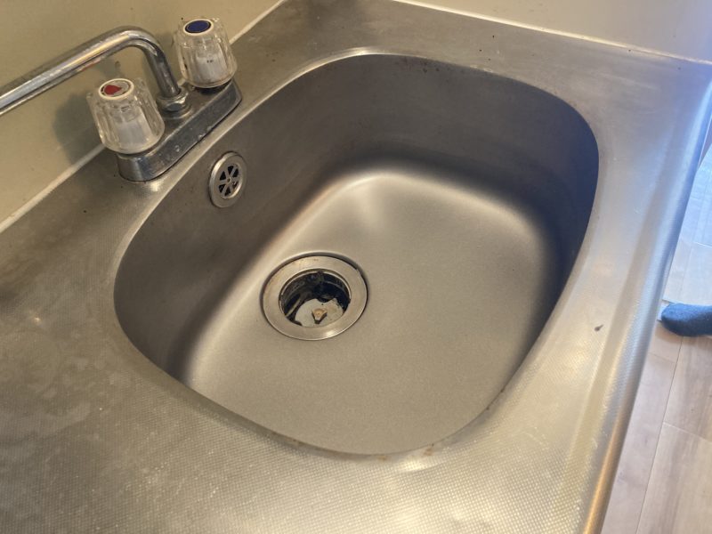 24-109 シンク 水漏れ 塗装補修