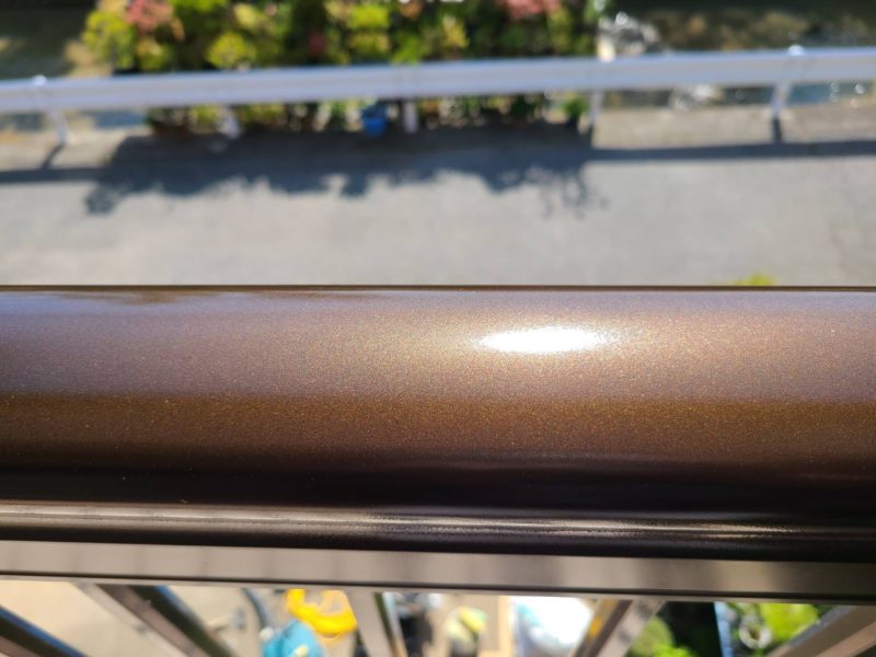 24-102 バルコニー手すり へこみ