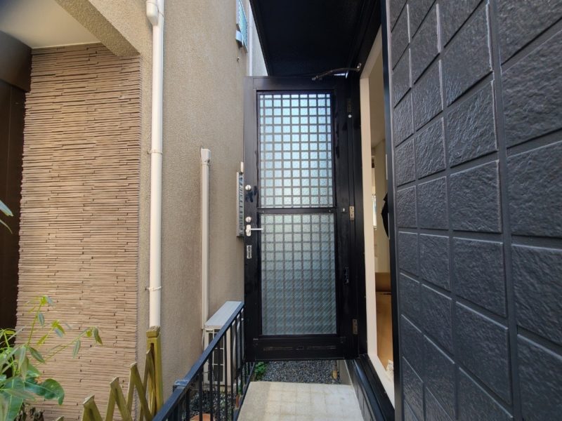 24-104 勝手口 ドア 塗装 アルミ