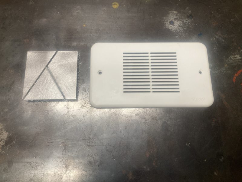 24-137 換気カバー 色替え