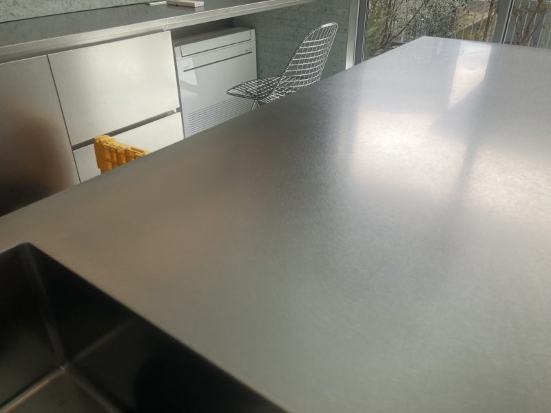 24-147 キッチン 天板 バイブレーション キズ補修