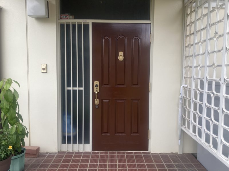 24-130 玄関ドア 塗りつぶし塗装