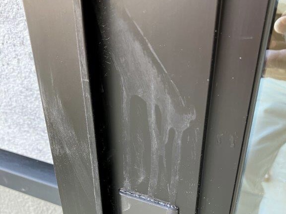 24-149 アルミサッシ キズ補修　