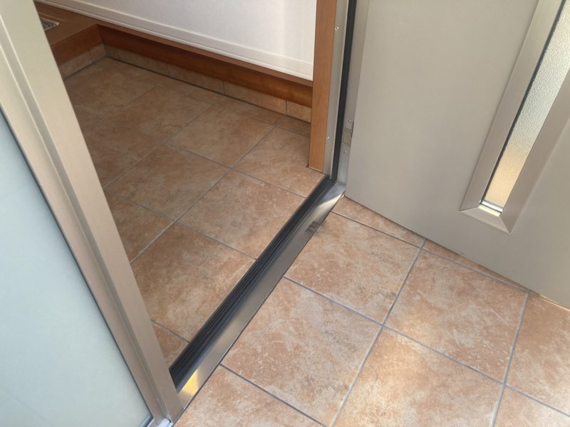 24-135 激薄 沓摺 すり傷補修