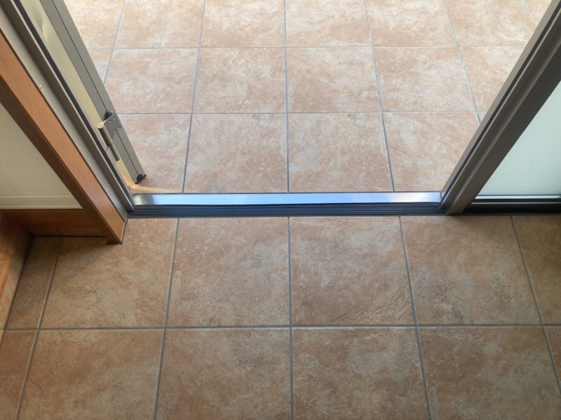 24-135 激薄 沓摺 すり傷補修