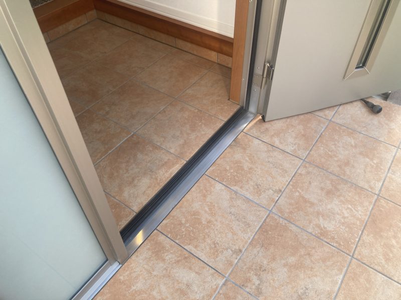 24-135 激薄 沓摺 すり傷補修