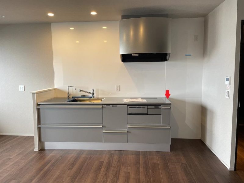 25-26 キッチン へこみ すり傷 引渡前