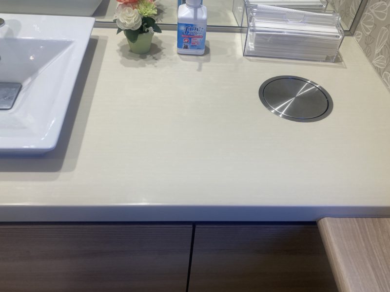 25-23 オニキスカウンター キズ補修