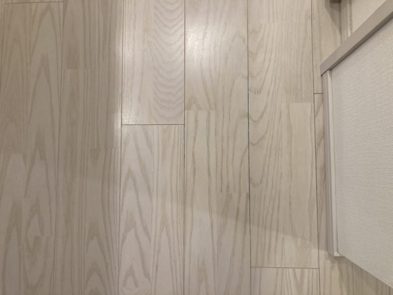 25-16 フロアー シミ補修